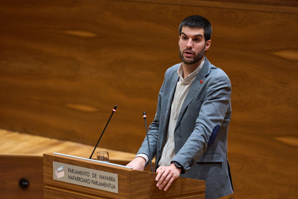 Carlos Guzmán exige claridad sobre los bienes inmatriculados por la Iglesia y su recuperación para los pueblos.